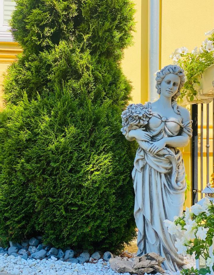 Rezydencja Sara Miedzyzdroje Exterior photo